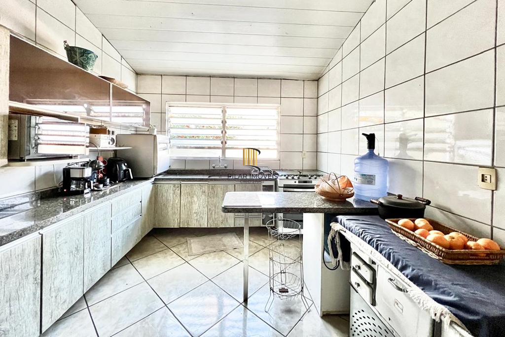 Casa 2 dormitórios no bairro Niterói