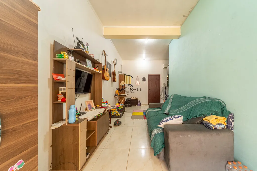 Casa 4 dormitórios no bairro Sarandi