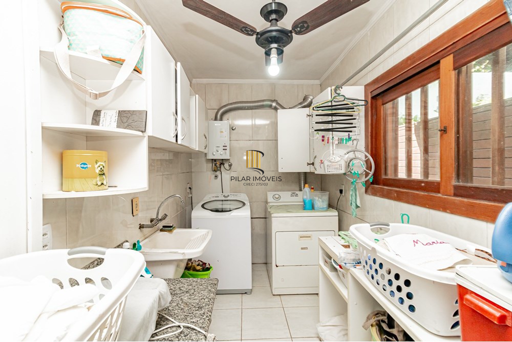 Casa 4 dormitórios no bairro Chácara das Pedras