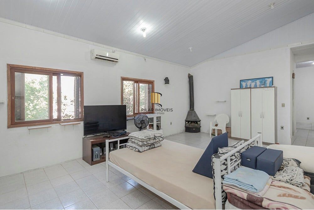 Casa 3 dormitórios no bairro Espírito Santo