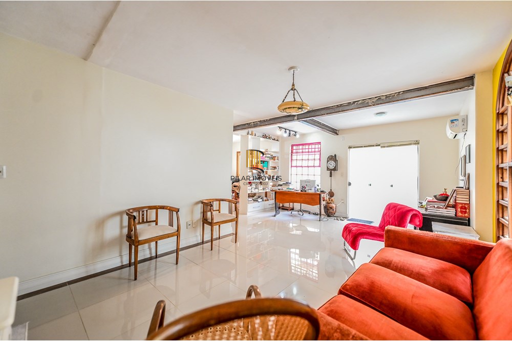 Casa de Condomínio 4 dormitórios no bairro Santa Tereza