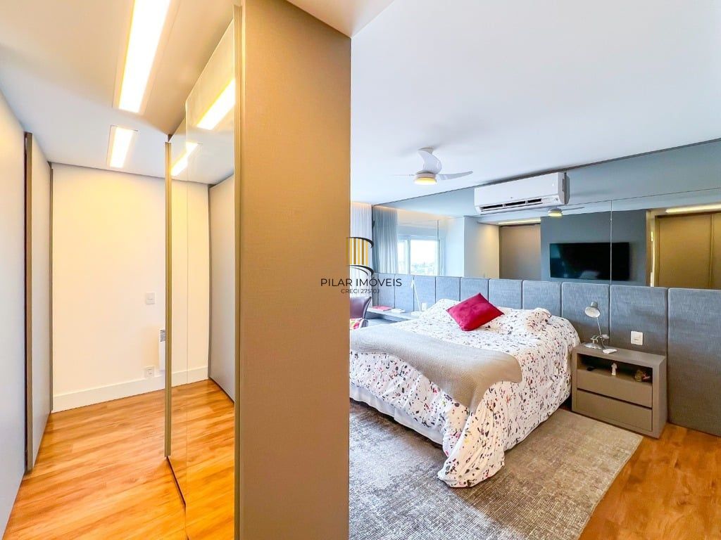 Apartamento 4 dormitórios no bairro Petrópolis
