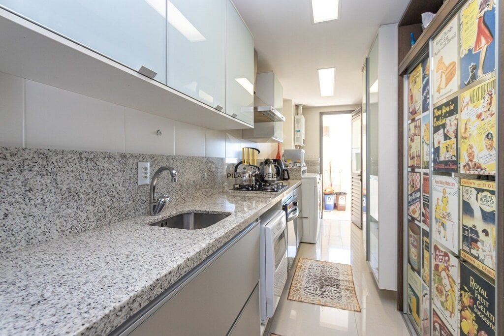 Apartamento 2 dormitórios no bairro Três Figueiras