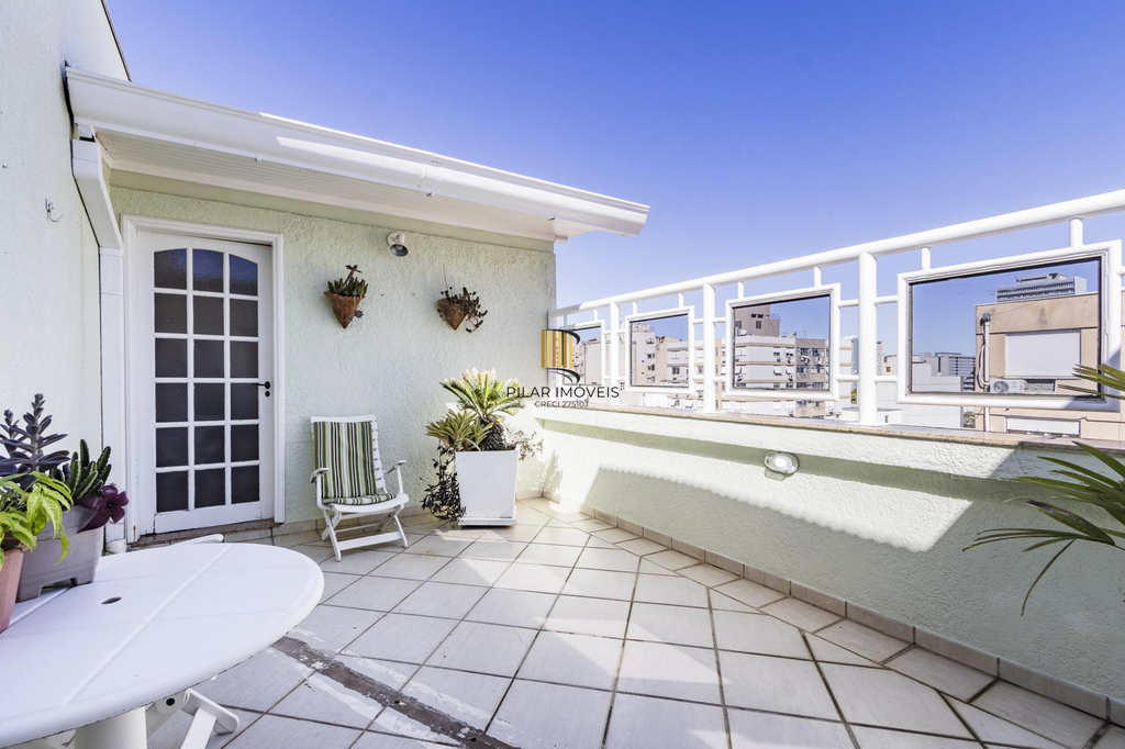 Cobertura 3 dormitórios no bairro Centro Histórico