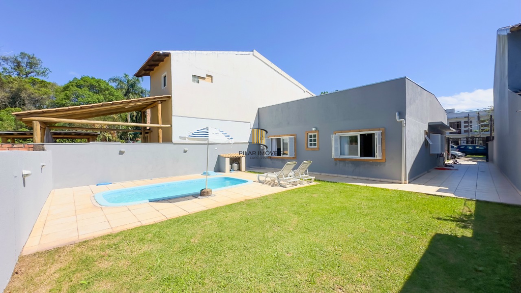 Casa 3 dormitórios no bairro Aberta dos Morros