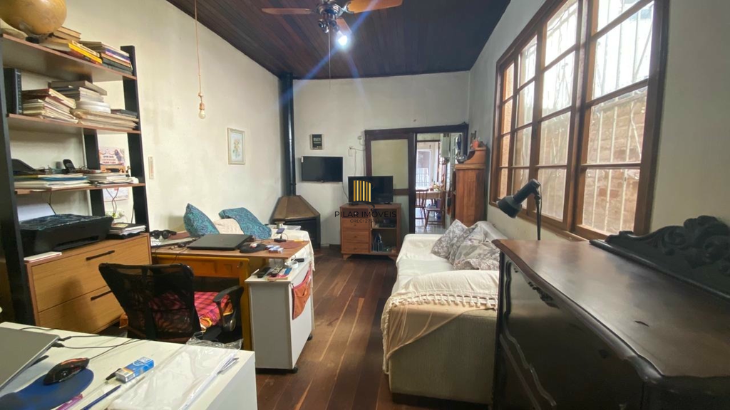 Casa 4 dormitórios no bairro Centro Histórico