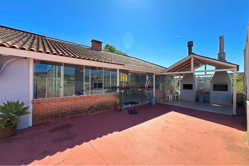 Casa de Condomínio 3 dormitórios no bairro Vila Nova