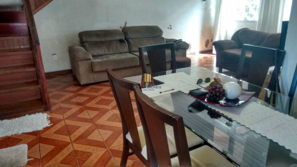 Casa 3 dormitórios no bairro Teresópolis