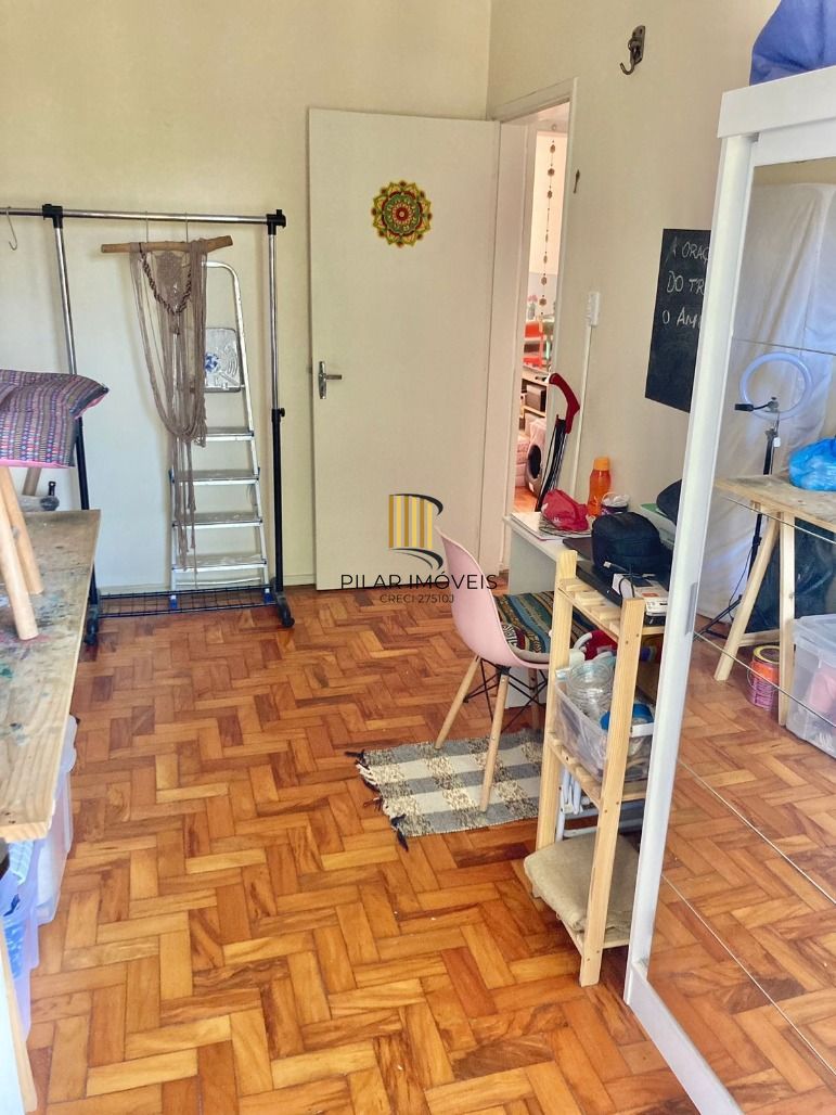Apto de 03 dorm com box escriturado, frente, sol da manhã