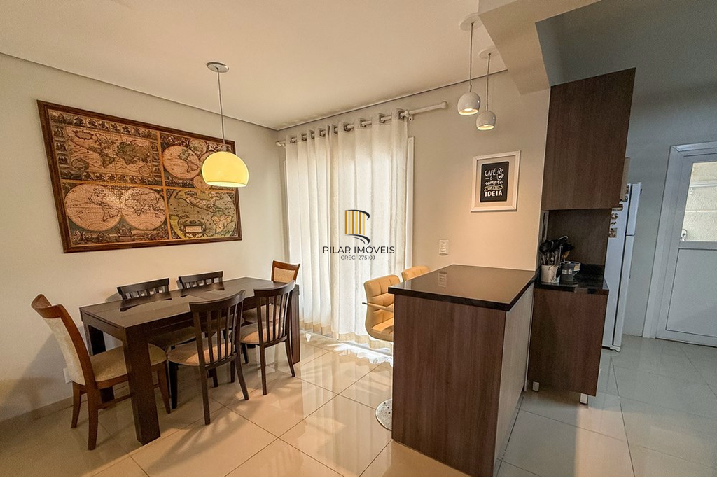 Casa 3 dormitórios no bairro Igara