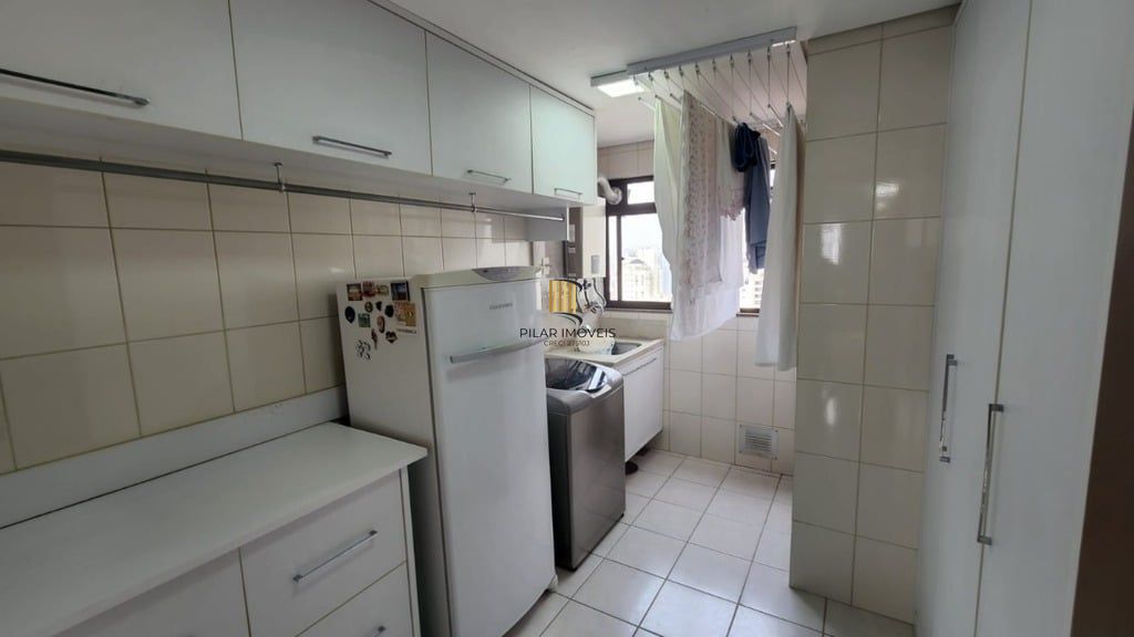 Apartamento 3 dormitórios no bairro Menino Deus