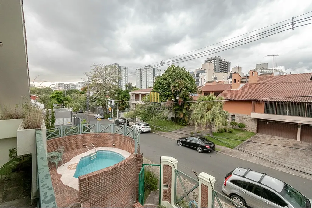 Casa 4 dormitórios no bairro Boa Vista