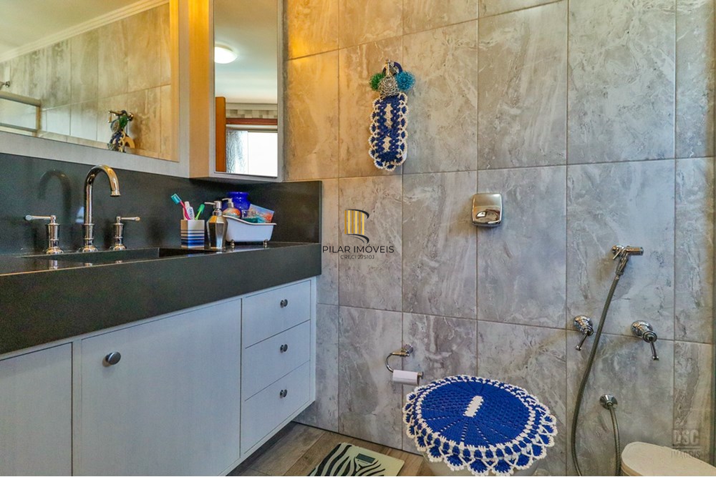 Casa de Condomínio 3 dormitórios no bairro Ipanema