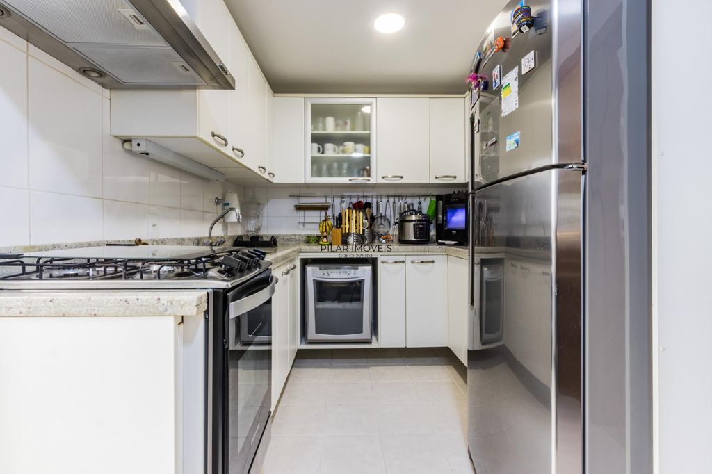 Apartamento 3 dormitórios no bairro Menino Deus