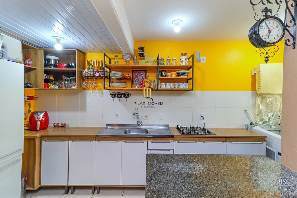 Casa de Condomínio 3 dormitórios no bairro Hípica