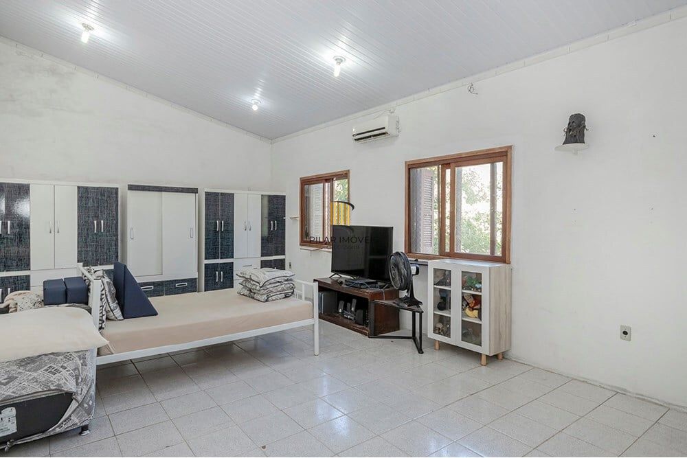 Casa 3 dormitórios no bairro Espírito Santo