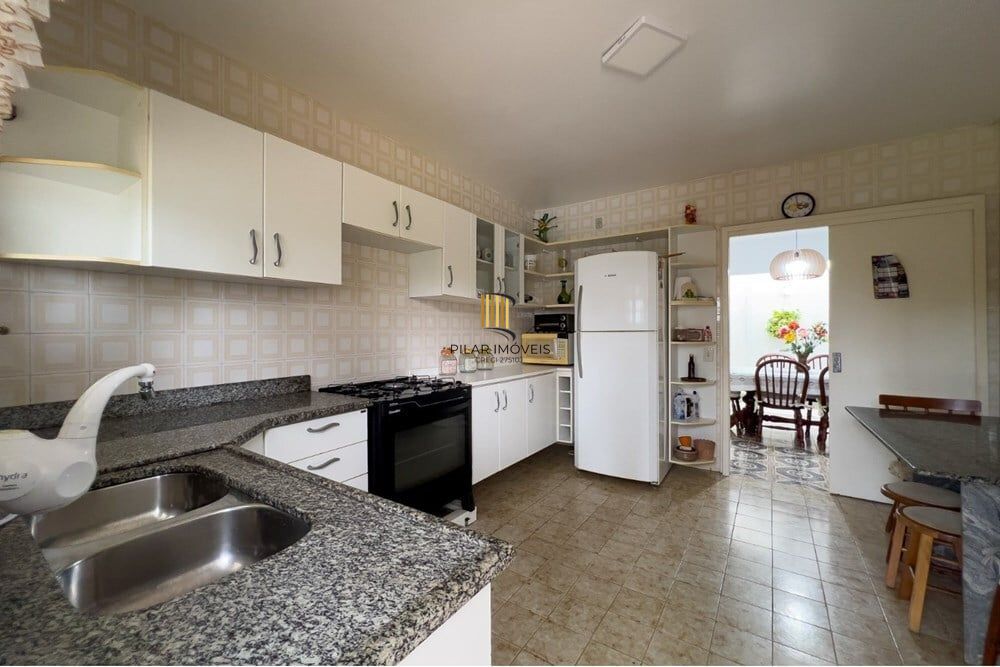 Casa 3 dormitórios no bairro Remanso