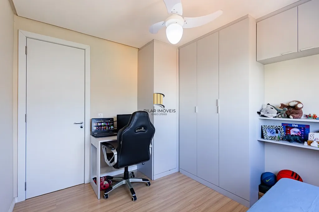 Apartamento 2 dormitórios no bairro Vila Ipiranga