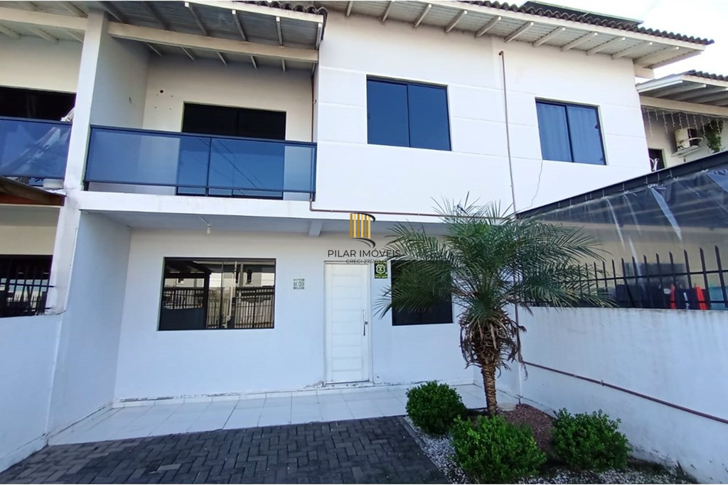 Casa 2 dormitórios no bairro Centro