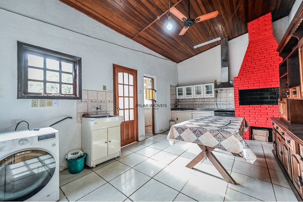 Casa de Condomínio 4 dormitórios no bairro Santa Tereza