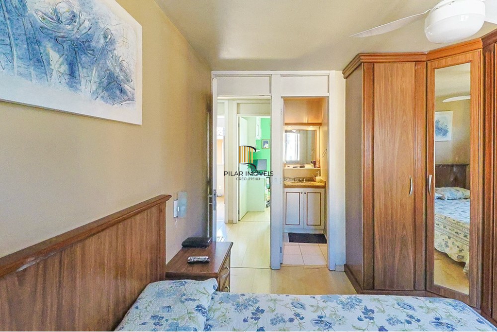 Casa de Condomínio 4 dormitórios no bairro Jardim Itu Sabará