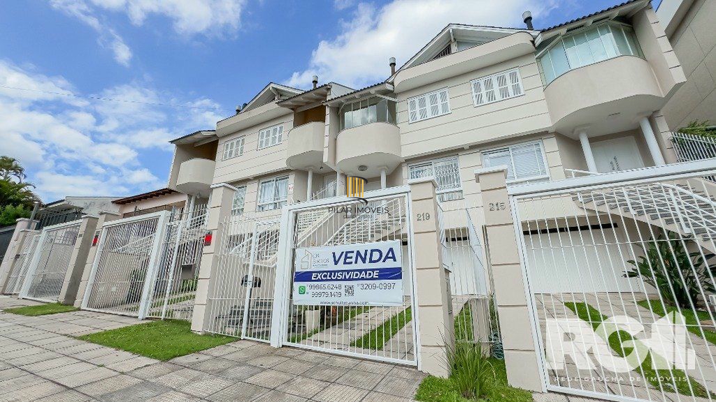 Casa 4 dormitórios no bairro Chácara das Pedras