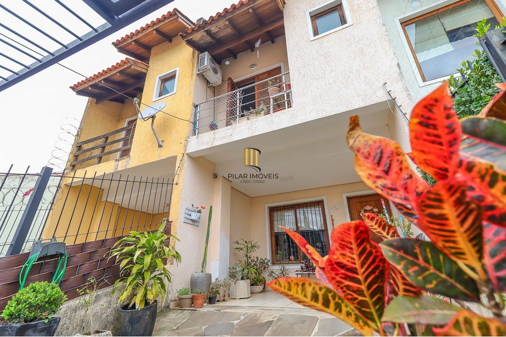 Casa 2 dormitórios no bairro Vila Nova