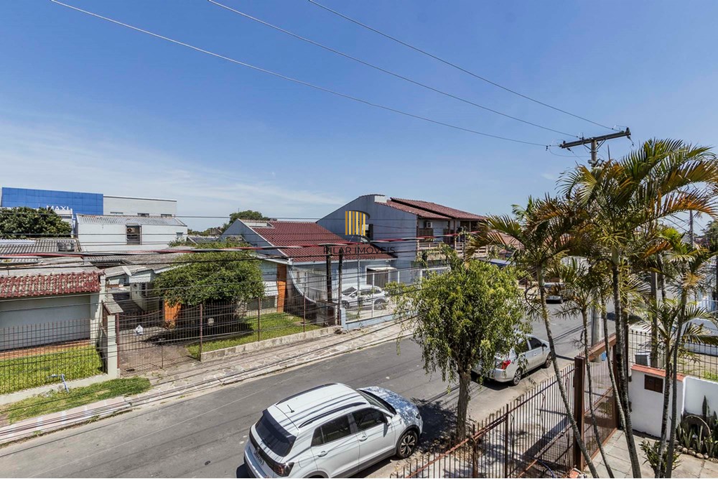 Casa 4 dormitórios no bairro Sarandi