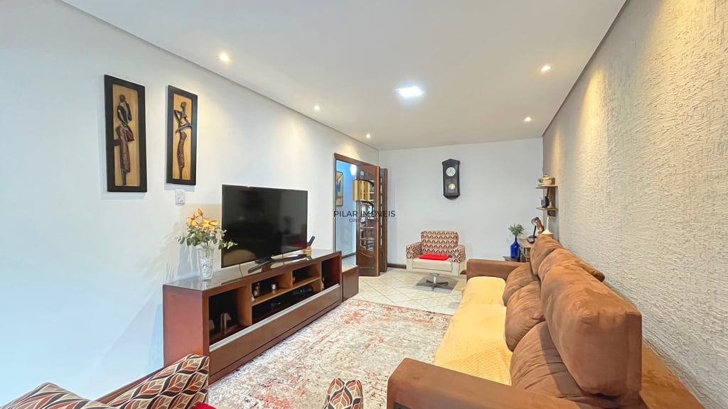 Casa 3 dormitórios no bairro Vila Nova