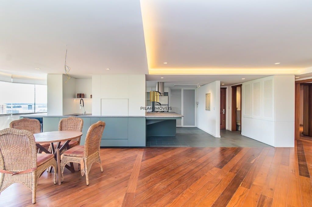 Apartamento 3 dormitórios no bairro Moinhos de Vento