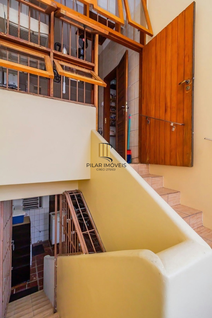 Casa 3 dormitórios no bairro Menino Deus