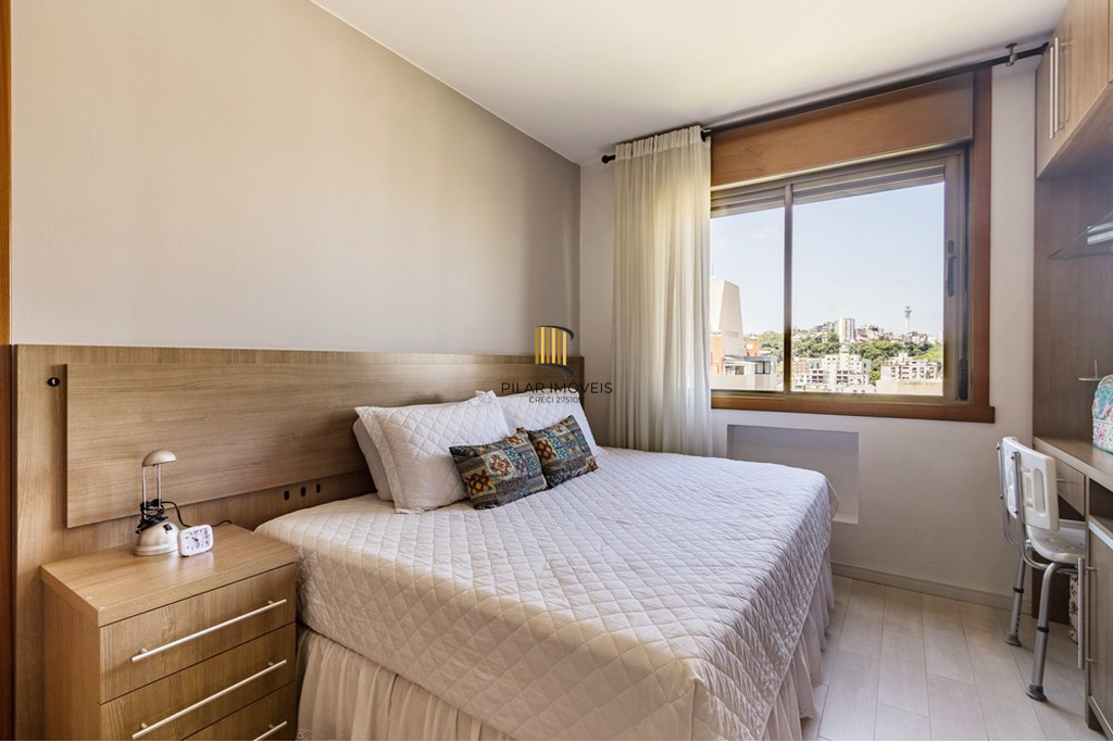 Apartamento 3 dormitórios no bairro Menino Deus