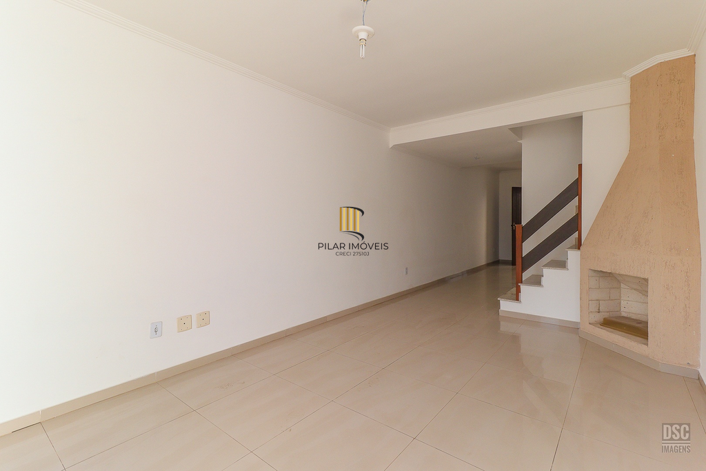 Casa 3 dormitórios no bairro Hípica