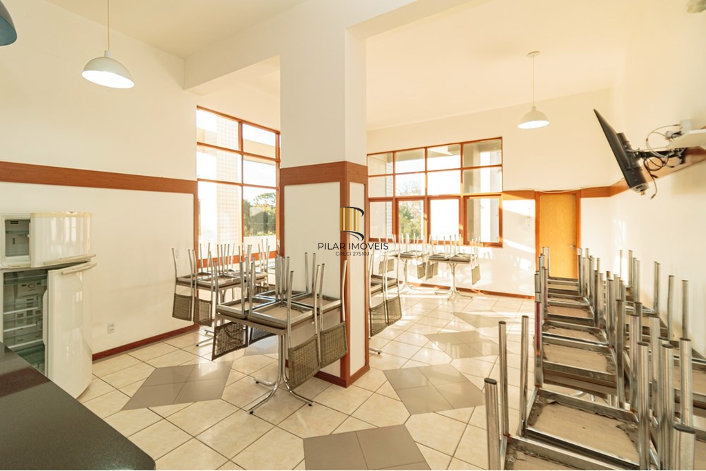 Apartamento 2 dormitórios no bairro Cavalhada