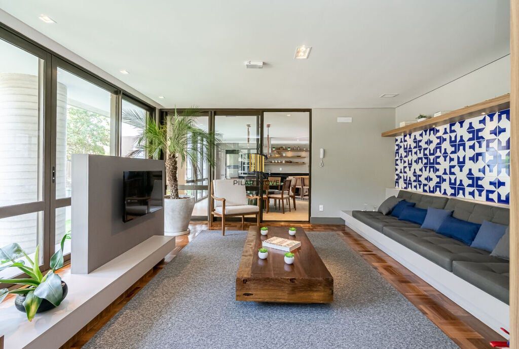 Apartamento 3 dormitórios no bairro Menino Deus