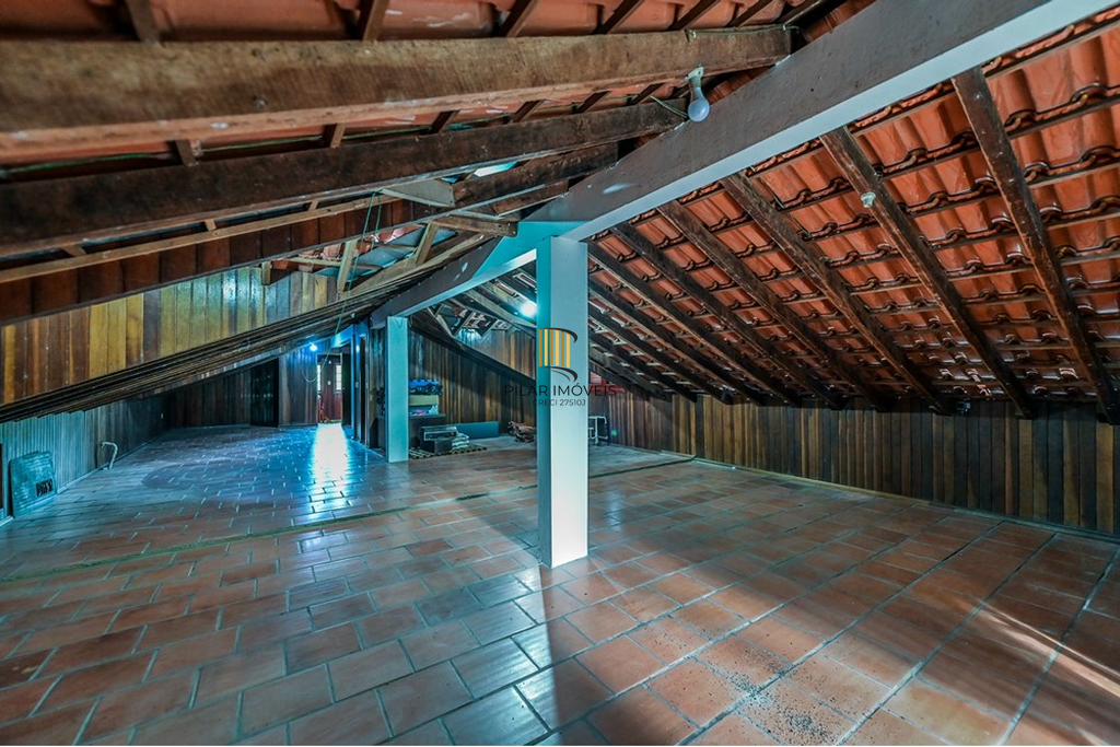 Casa 4 dormitórios no bairro Cascata