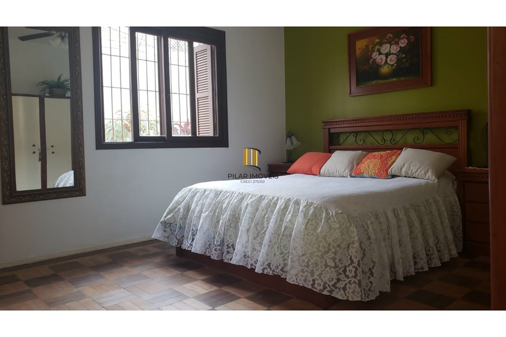 Casa 4 dormitórios no bairro Jardim do Salso