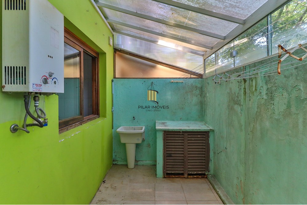 Casa de Condomínio 3 dormitórios no bairro Serraria