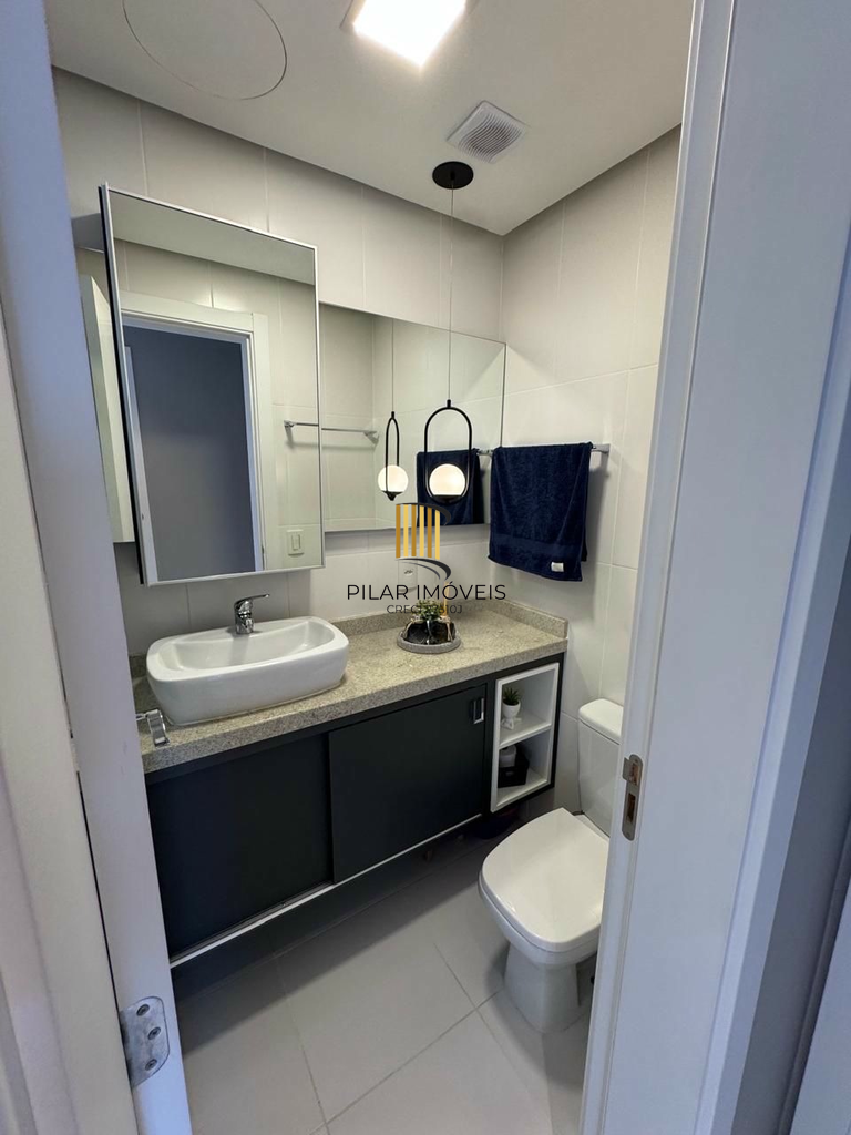 Apartamento 2 dormitórios no bairro Menino Deus