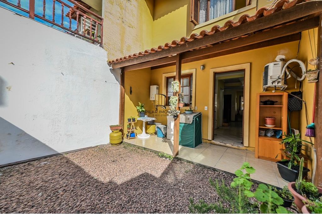 Casa de Condomínio 2 dormitórios no bairro Hípica