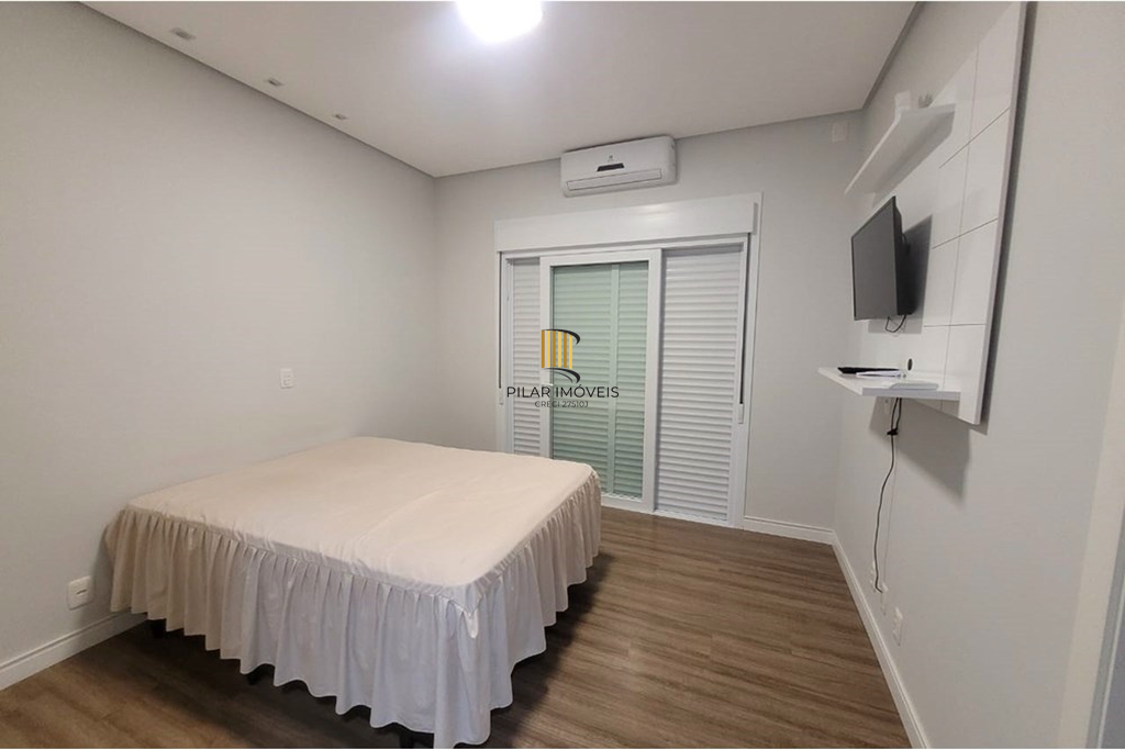 Casa 4 dormitórios no bairro Centro