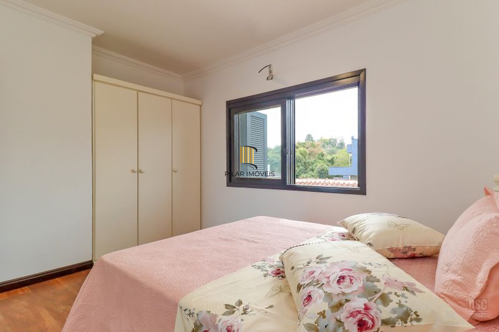 Casa 4 dormitórios no bairro Aberta dos Morros
