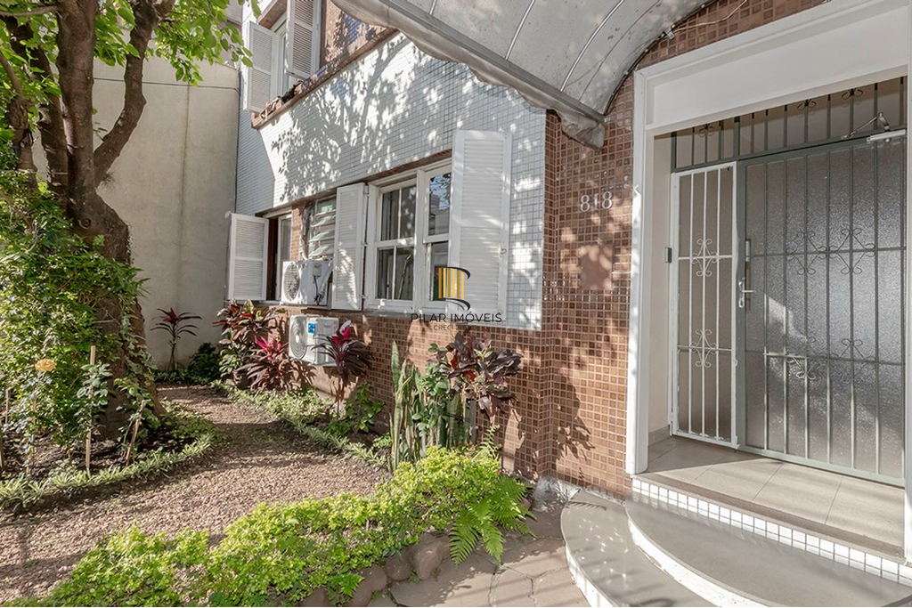 Apartamento 2 dormitórios no bairro Bom Fim