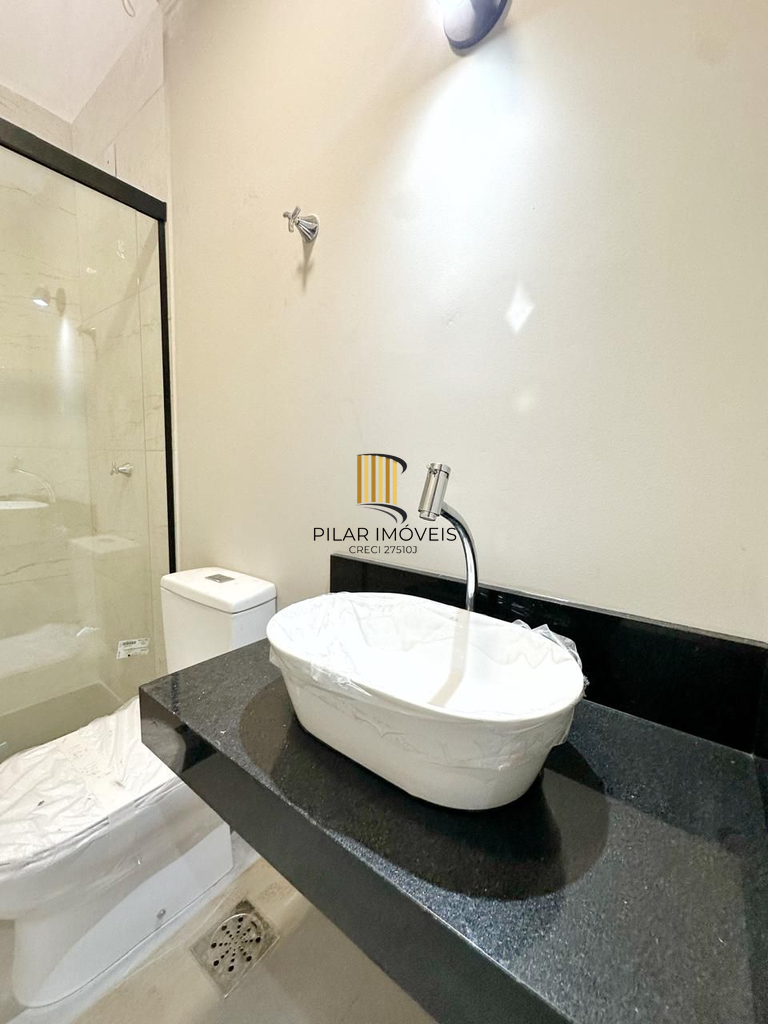 Casa 3 dormitórios no bairro Hípica