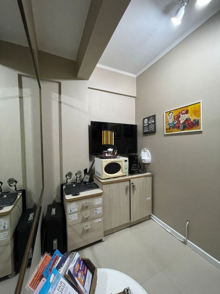 Vende sala comercial de 27 m2