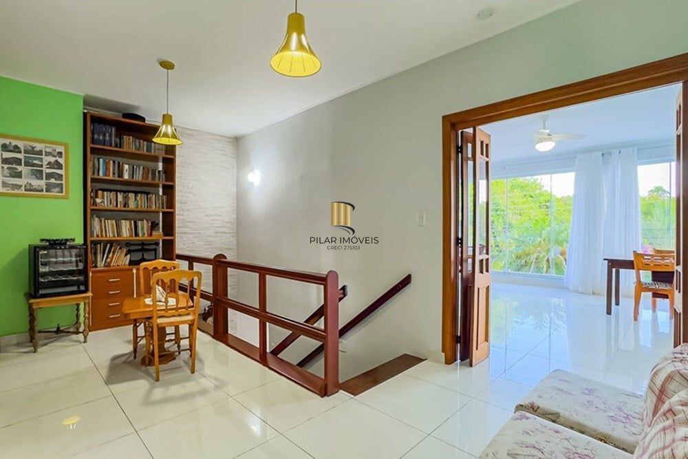 Casa 4 dormitórios no bairro Santa Maria Goretti