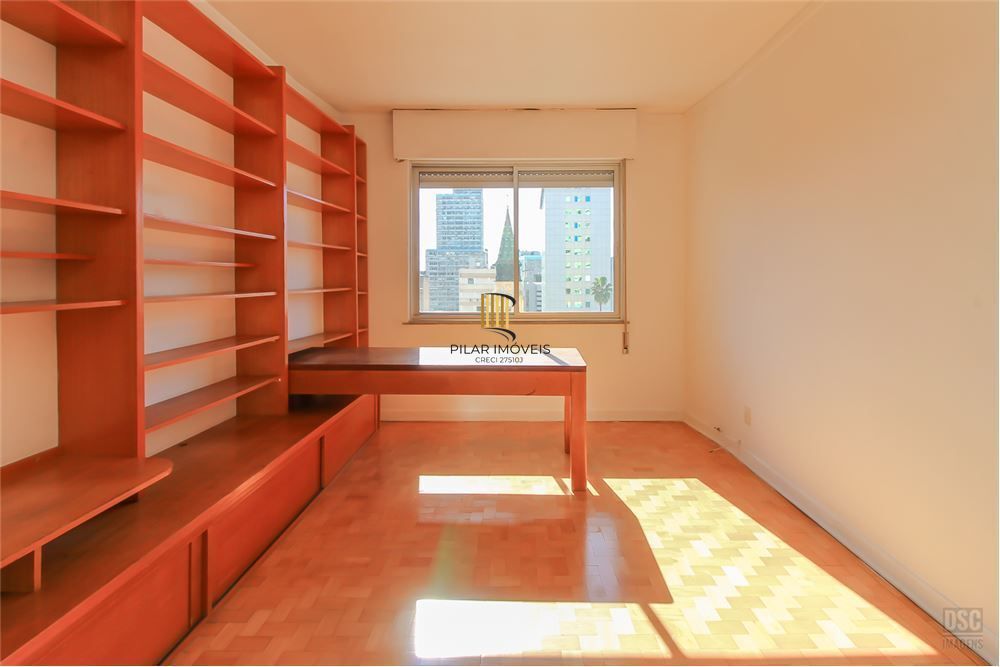 Apartamento 4 dormitórios no bairro Centro Histórico