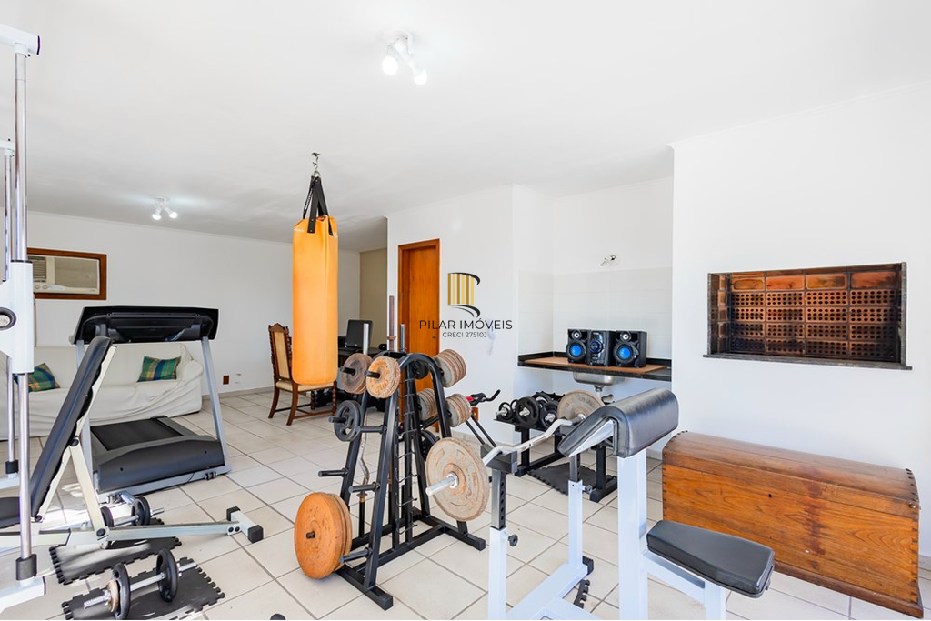 Cobertura 3 dormitórios no bairro Petrópolis