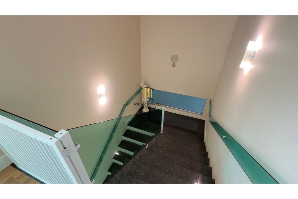 Casa de Condomínio 4 dormitórios no bairro Morada do Sol