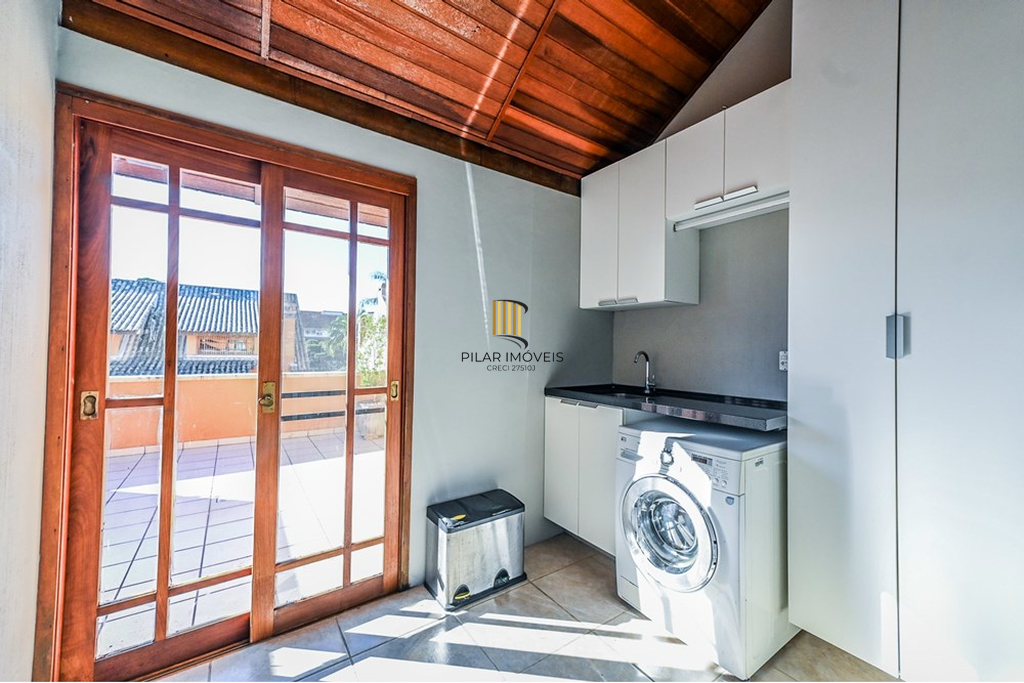 Casa de Condomínio 3 dormitórios no bairro Tristeza